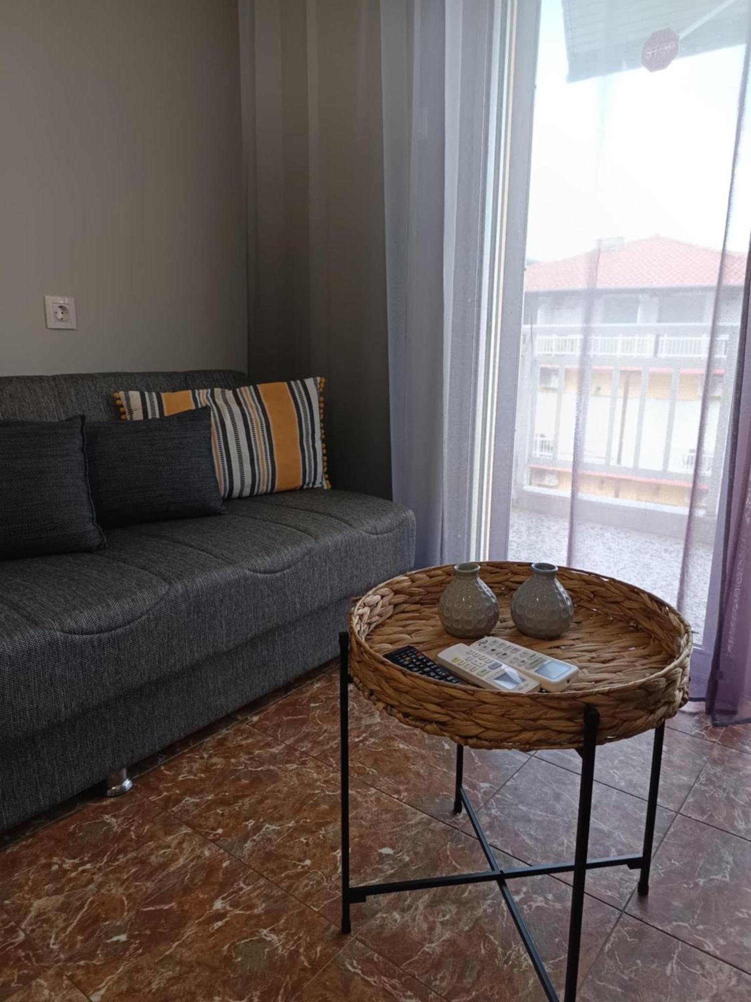 New Zeusplace Apartment With Private Parking Paralia Katerini Exterior foto